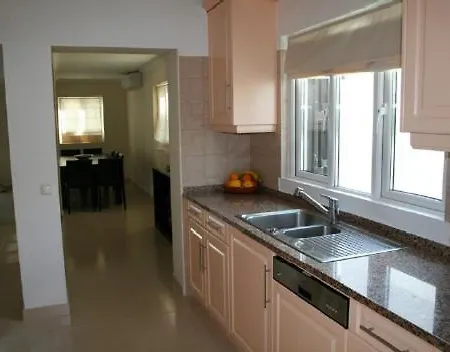 Almancil Sleeps 10 Pool Air Con Wifi T607997 Вилла *