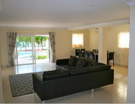 Вилла Almancil Sleeps 10 Pool Air Con Wifi T607997 *