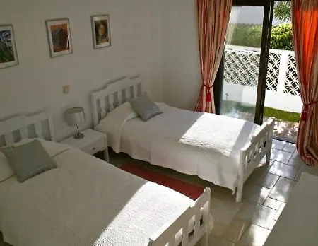 Вилла Almancil Sleeps 10 Pool Air Con Wifi T607997